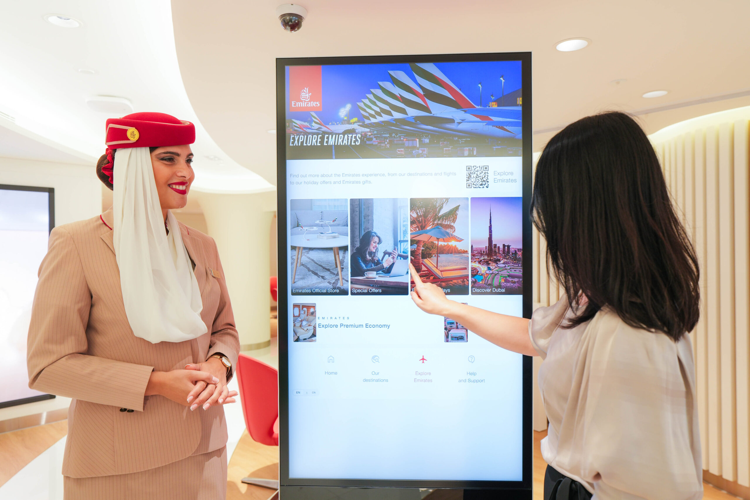 Emirates Unveils First Travel Store in Hong Kong